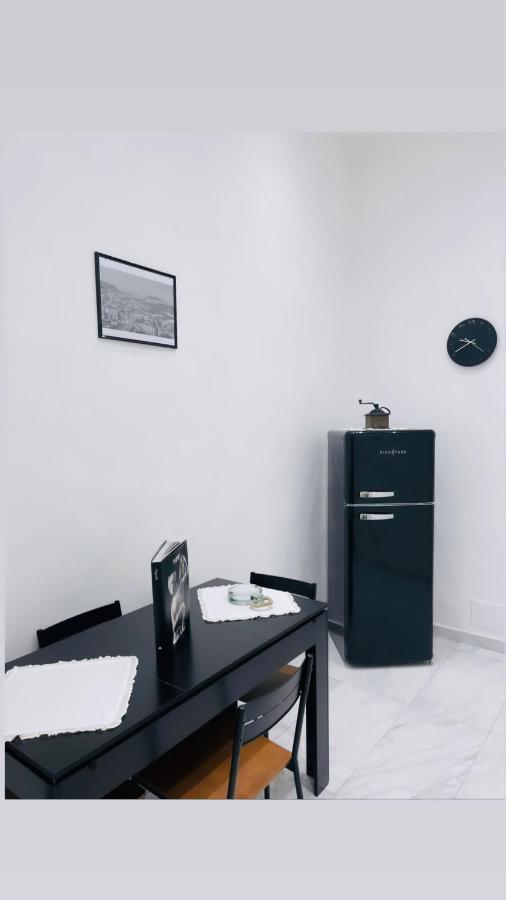 Residenza Marvin De Curtis Appartement Napels Buitenkant foto