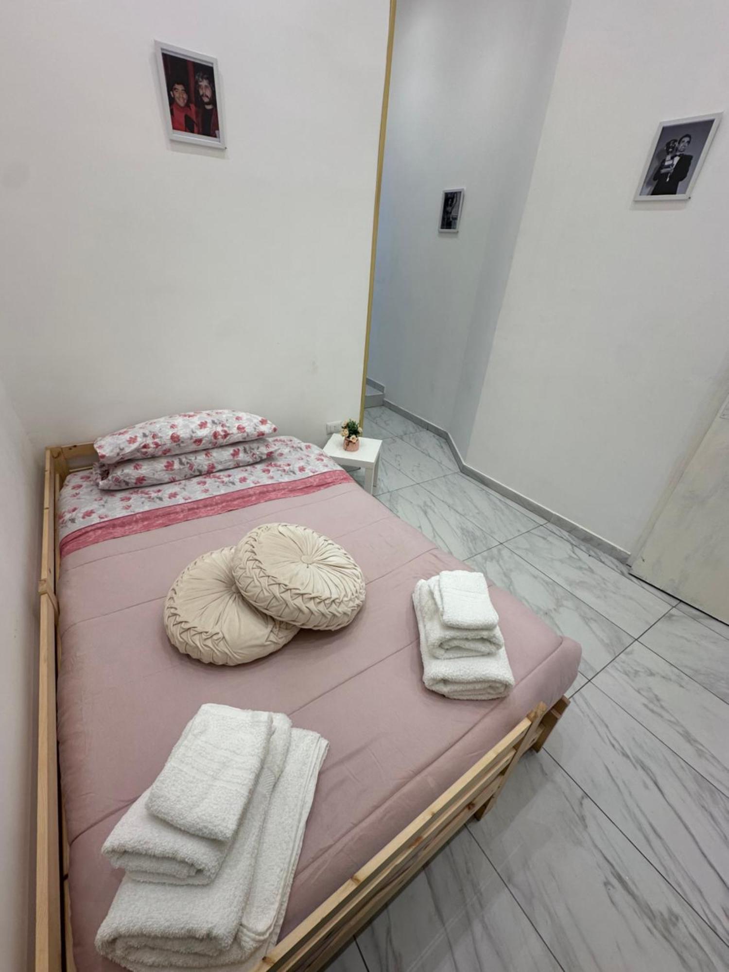 Residenza Marvin De Curtis Appartement Napels Buitenkant foto